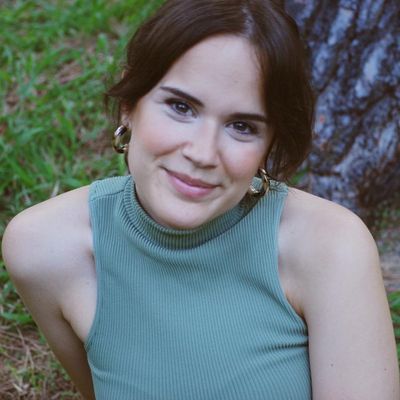 Sara, 30