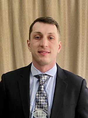 Chris, 33