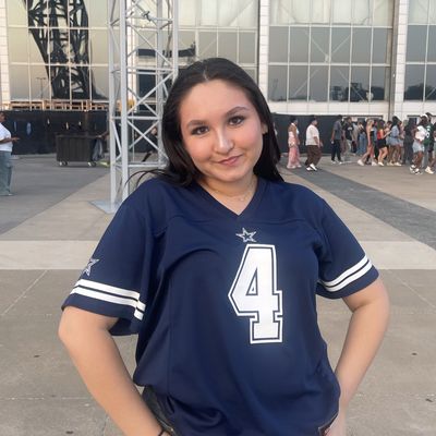 Kate, 22
