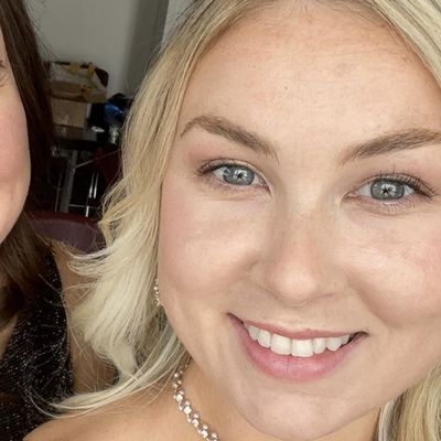 Grace, 32