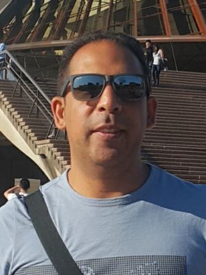 Gustavo, 54