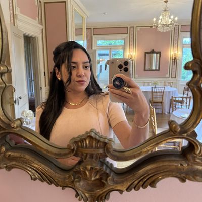 Lisette, 36