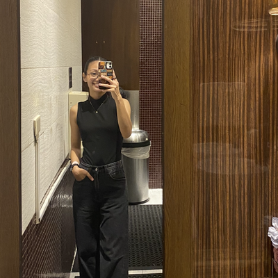 Belle, 25