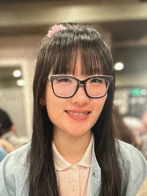 Elizabeth, 28