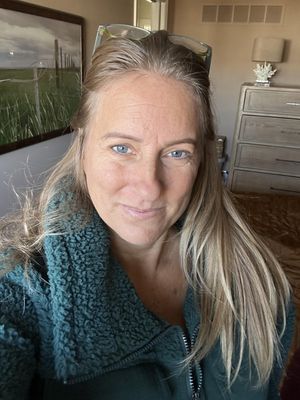 Kristin, 48