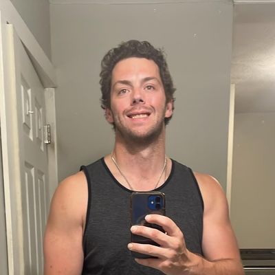Thomas, 30