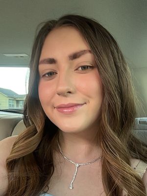 Ava, 21