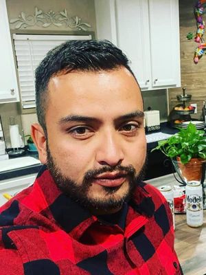 Ricky, 31