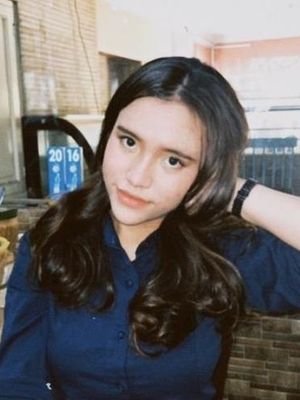 Monic, 23