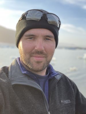 Chris, 33