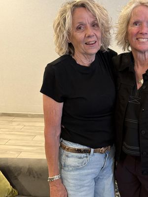 Cindy, 71