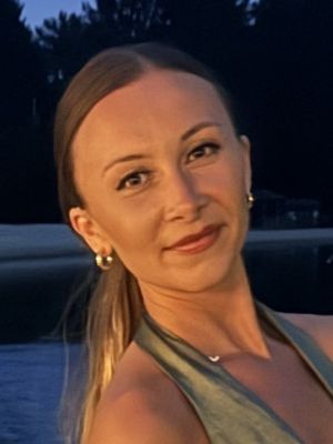 Kirstie, 31