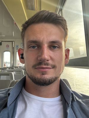 Jules, 23