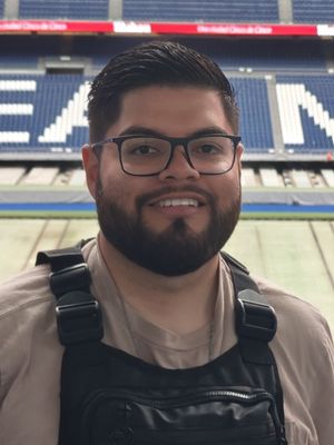 Francisco, 28