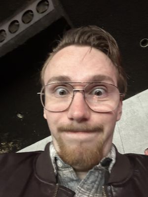 Quinnlan, 23