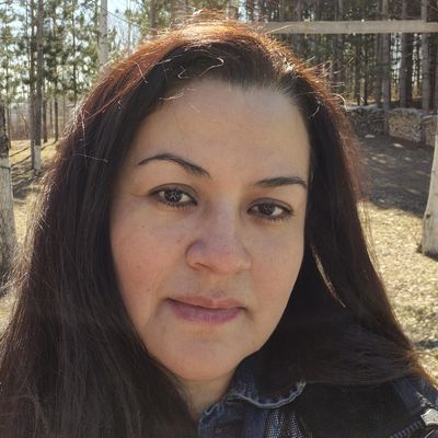 Rocio, 45