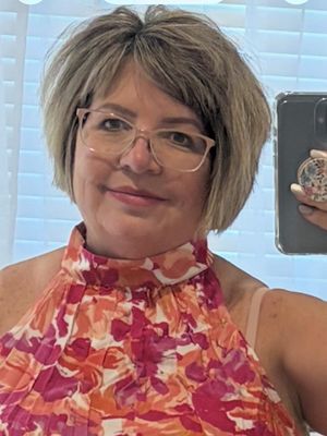 Leslie, 60
