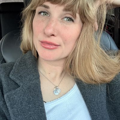 Emily, 39
