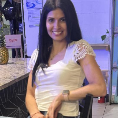 Tatiana, 43