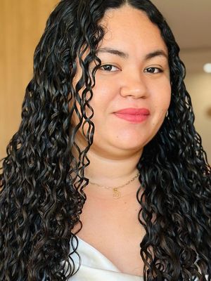 Gabrielly, 26