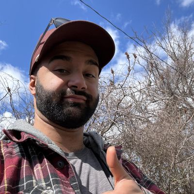 Raymond, 24