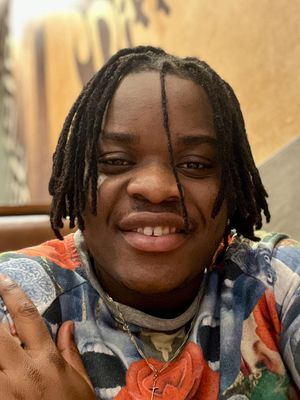 Tiago, 25