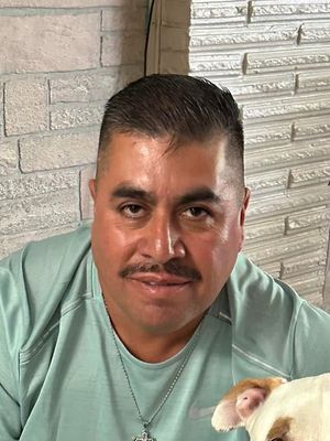 Leo, 39