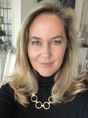Roxanne, 47