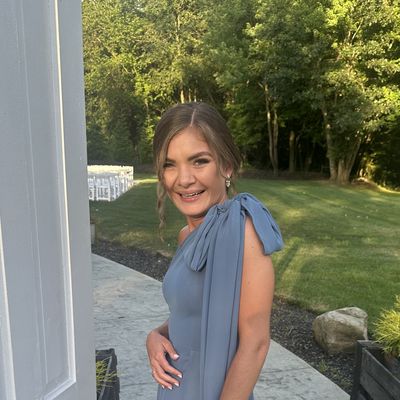 Rachel, 32