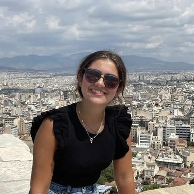 Mariam, 24