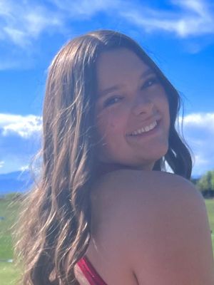 Gianna, 18