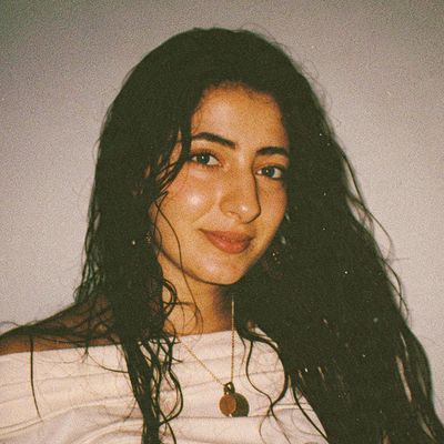 Maria, 28
