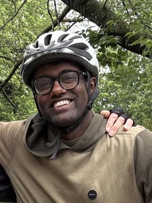 Addisu, 28