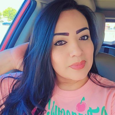 Jazmin, 40