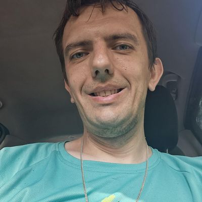 Wiktor, 37