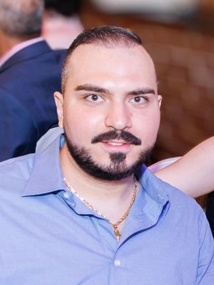 Eli, 27