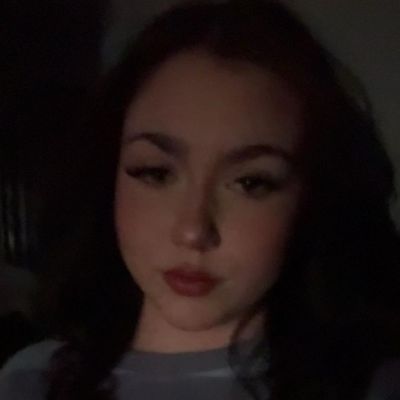 Sydnee, 18