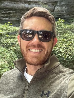Dane, 37