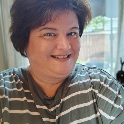 Rebecca, 47