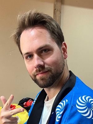 Sean, 27