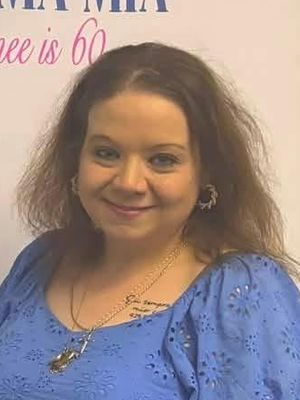 Lindsay Ann, 39