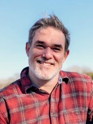 Robert, 44