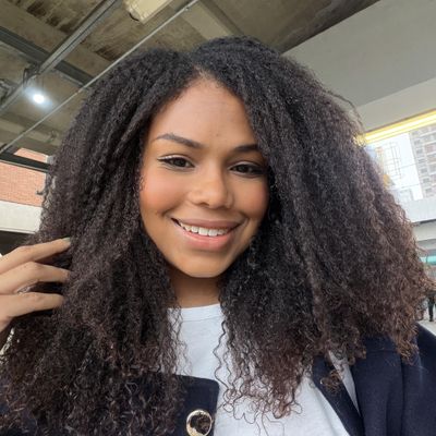 Gabriella, 24