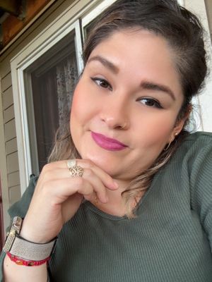 Ana, 35