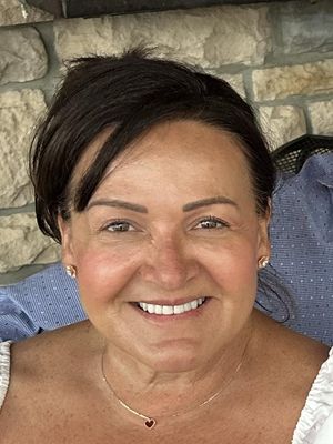 Marisa, 57