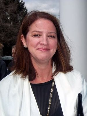 Leslie, 53