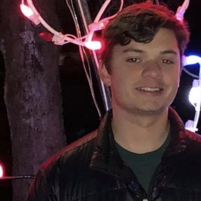 Zach, 27