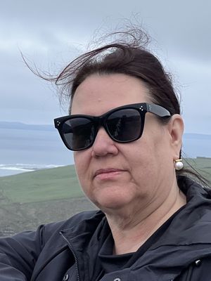 Nina, 58