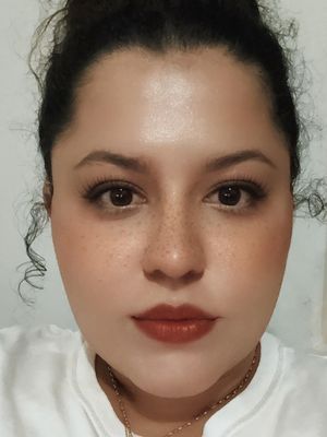 Adina, 30
