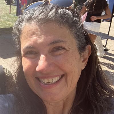 Danielle, 55
